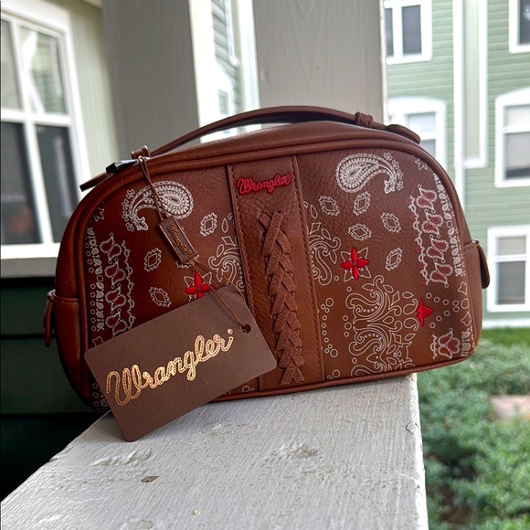 Wrangler Tan Clutch Bag with Red and White Accents - Picture 1 of 10